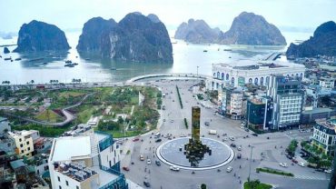 Hạ Long đón hàng chục nghìn khách sau bão Yagi