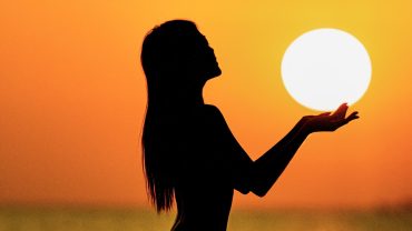 Ngắm hoàng hôn Phú Quốc đẹp nao lòng trong mùa mưa