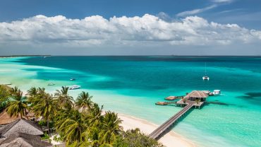 Khách nhà giàu bị thu nhiều tiền khi rời Maldives