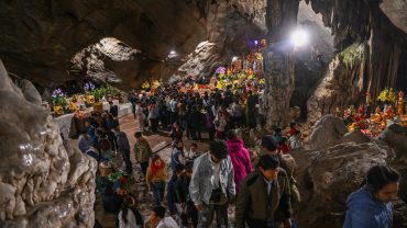 Tour lễ chùa kết hợp du xuân hút khách Việt đầu năm