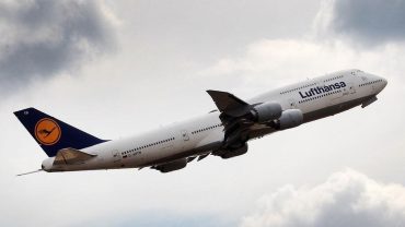 Cơ trưởng ngất xỉu ngay sau khi máy bay cất cánh