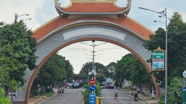 Thêm 3 tuyến cáp treo lên đỉnh núi Chứa Chan