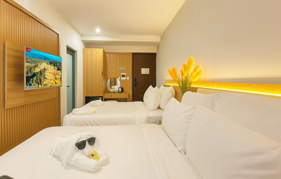 Premier Twin Room with Balcony