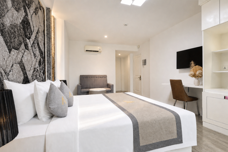 Amory Hotel – Bui Vien Walking Street